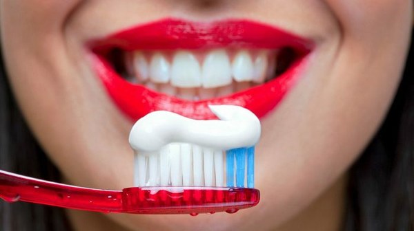 Kilka zalet pasty do zębów Crest: dlaczego wiele osób ją wybiera